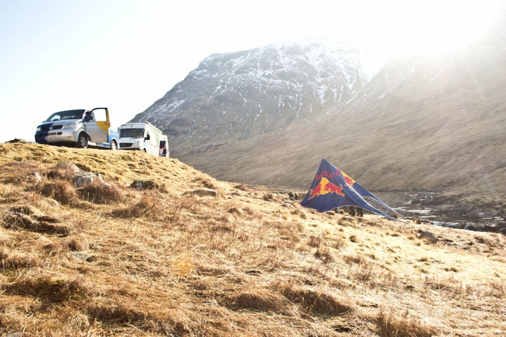 WHUCIl8pW1S0vGtGt-zalsRDnL4b2KXUVCmFfU7L-hY