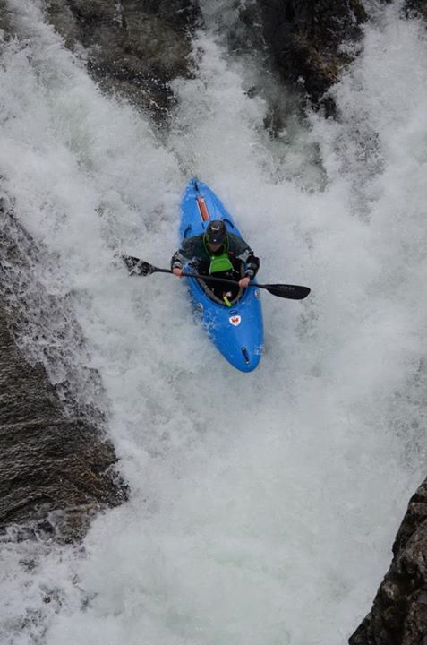 923218_524669197580565_1235931509_n