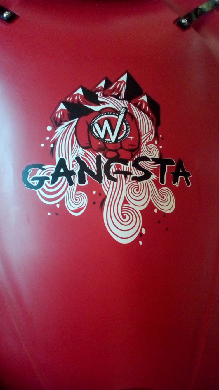 Waka Gangsta - First Look