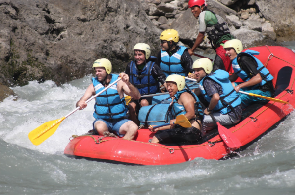 5 Reasons A Tour Is The Best Way To Get On Nepal’s White Water